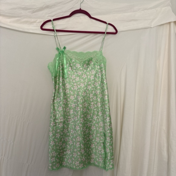Victoria's Secret Mint Floral Lace Slip - Picture 1 of 5